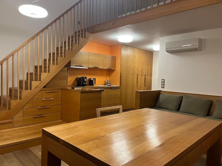 Palava Eu 7 Apartment