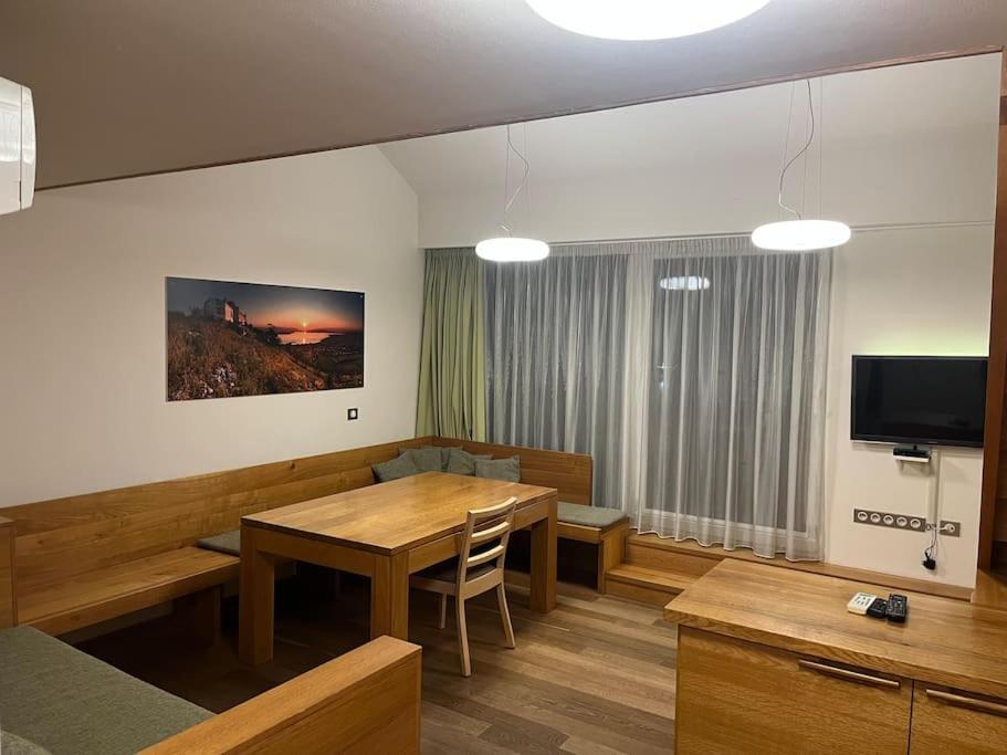 Palava Eu 7 Apartment